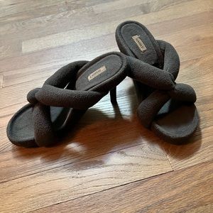 yeezy fleece twist mules size 38 season 7